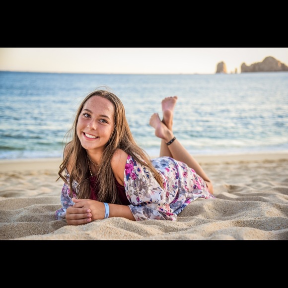 Meet your Posher, Carlie - Picture 1 of 1